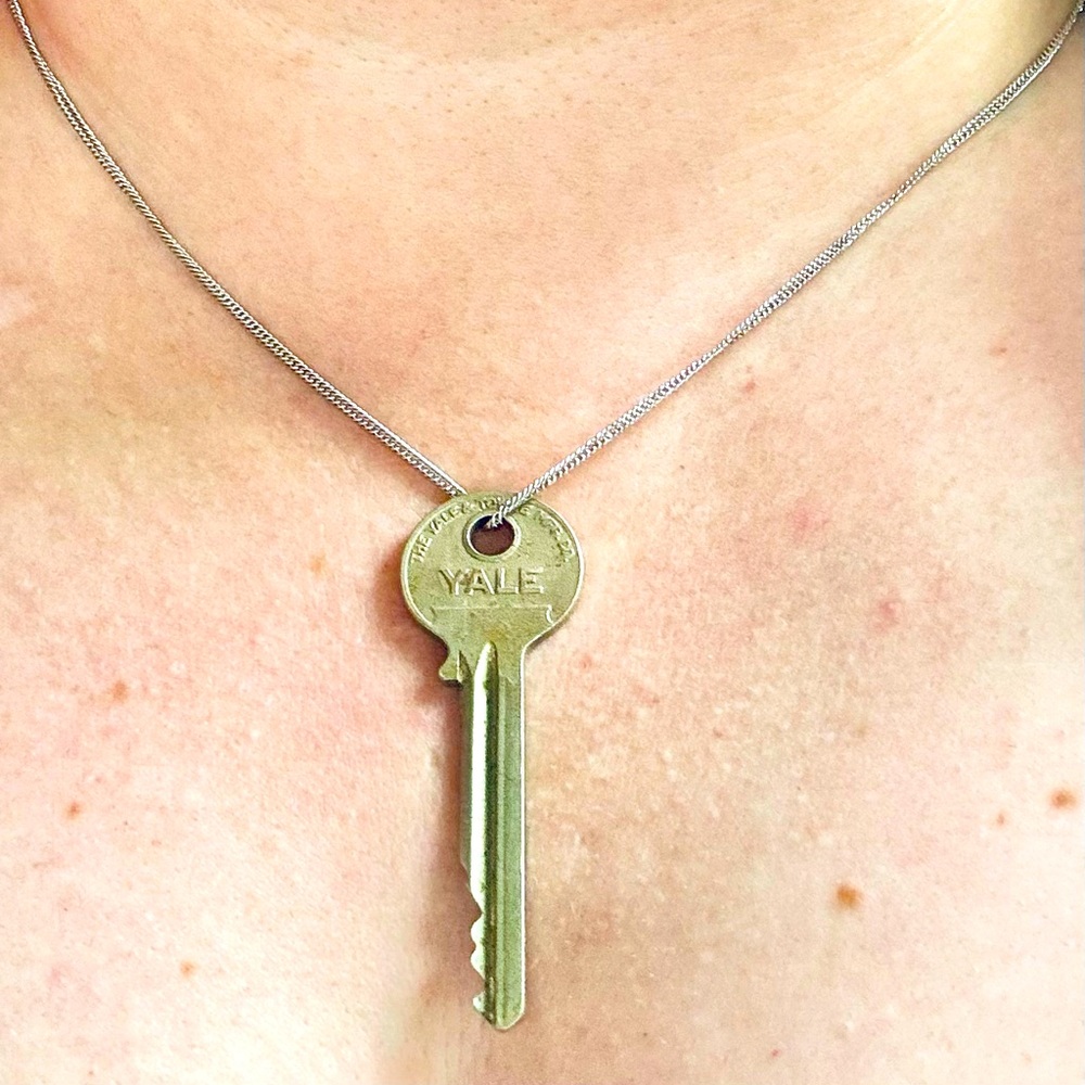 Key Necklace 18in chain Yale Key